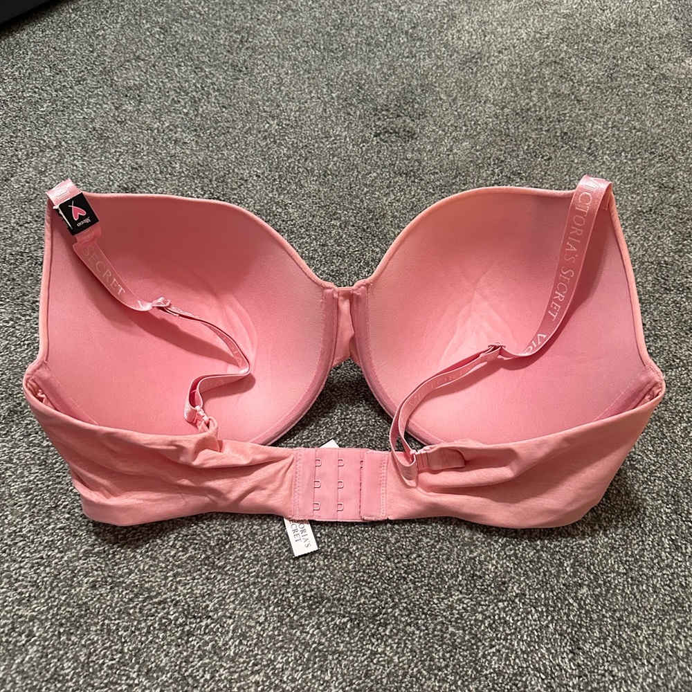 Victoria's Secret Blush Pink Bra - Picture 3 of 3